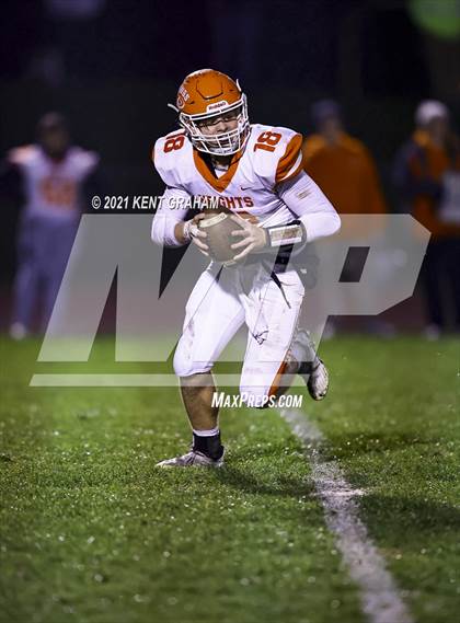 Thumbnail 1 in Hamilton Heights vs. Guerin Catholic (IHSAA Sectional Round 1 Playoff) photogallery.