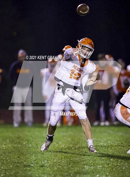 Thumbnail 1 in Hamilton Heights vs. Guerin Catholic (IHSAA Sectional Round 1 Playoff) photogallery.