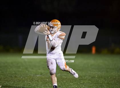 Thumbnail 1 in Hamilton Heights vs. Guerin Catholic (IHSAA Sectional Round 1 Playoff) photogallery.
