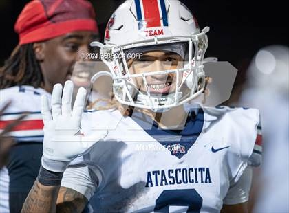 Thumbnail 1 in Atascocita vs. Dickinson (UIL Football 6A-DI Bi-District)  photogallery.