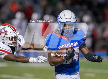 Thumbnail 3 in Atascocita vs. Dickinson (UIL Football 6A-DI Bi-District)  photogallery.