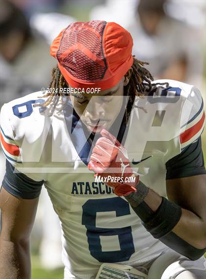 Thumbnail 3 in Atascocita vs. Dickinson (UIL Football 6A-DI Bi-District)  photogallery.