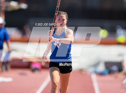 Thumbnail 1 in UIL 4A Girls State Track Meet photogallery.