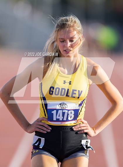 Thumbnail 1 in UIL 4A Girls State Track Meet photogallery.
