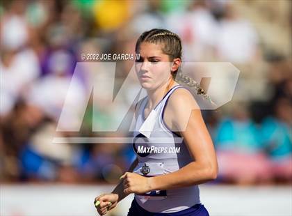 Thumbnail 3 in UIL 4A Girls State Track Meet photogallery.