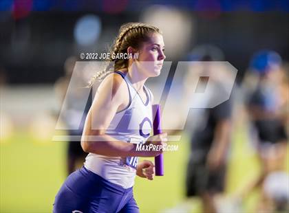 Thumbnail 2 in UIL 4A Girls State Track Meet photogallery.