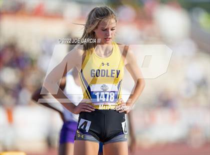 Thumbnail 2 in UIL 4A Girls State Track Meet photogallery.