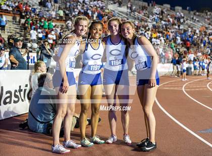 Thumbnail 2 in UIL 4A Girls State Track Meet photogallery.