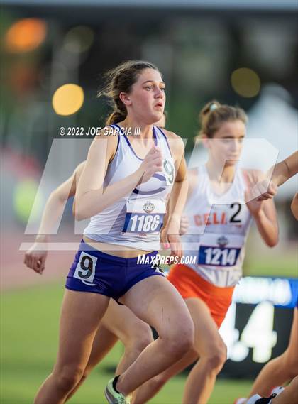 Thumbnail 3 in UIL 4A Girls State Track Meet photogallery.