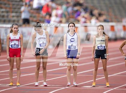 Thumbnail 2 in UIL 4A Girls State Track Meet photogallery.