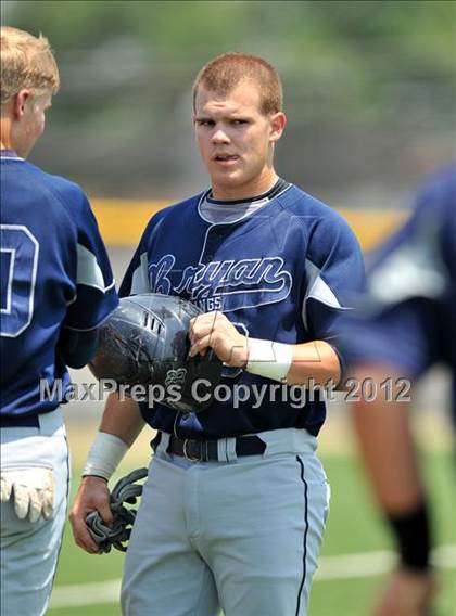 Thumbnail 3 in Bryan vs. Horn (UIL 5A Region 2 Bi-District Playoff) photogallery.