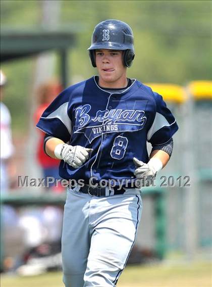 Thumbnail 2 in Bryan vs. Horn (UIL 5A Region 2 Bi-District Playoff) photogallery.