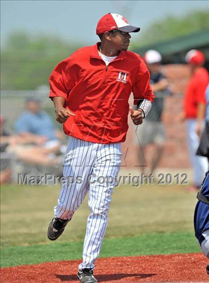 Thumbnail 2 in Bryan vs. Horn (UIL 5A Region 2 Bi-District Playoff) photogallery.