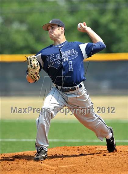 Thumbnail 2 in Bryan vs. Horn (UIL 5A Region 2 Bi-District Playoff) photogallery.