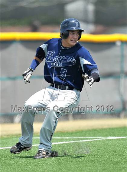 Thumbnail 2 in Bryan vs. Horn (UIL 5A Region 2 Bi-District Playoff) photogallery.