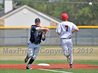 Thumbnail 2 in Bryan vs. Horn (UIL 5A Region 2 Bi-District Playoff) photogallery.