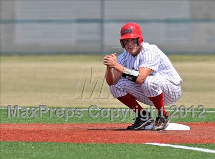 Thumbnail 2 in Bryan vs. Horn (UIL 5A Region 2 Bi-District Playoff) photogallery.