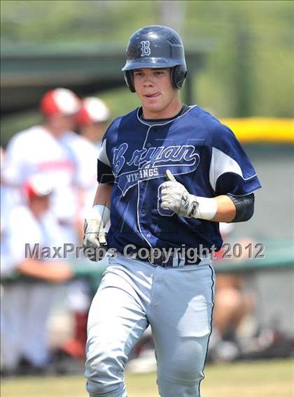 Thumbnail 3 in Bryan vs. Horn (UIL 5A Region 2 Bi-District Playoff) photogallery.