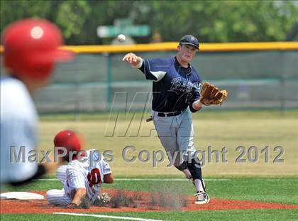 Thumbnail 2 in Bryan vs. Horn (UIL 5A Region 2 Bi-District Playoff) photogallery.