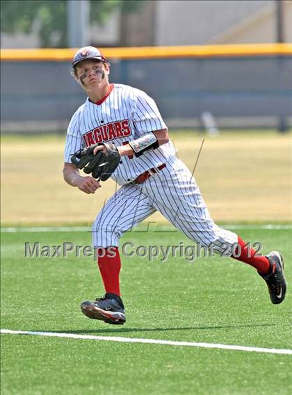 Thumbnail 3 in Bryan vs. Horn (UIL 5A Region 2 Bi-District Playoff) photogallery.