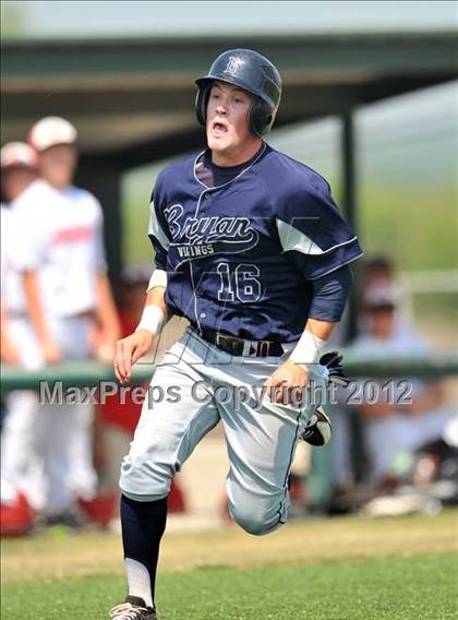 Thumbnail 3 in Bryan vs. Horn (UIL 5A Region 2 Bi-District Playoff) photogallery.