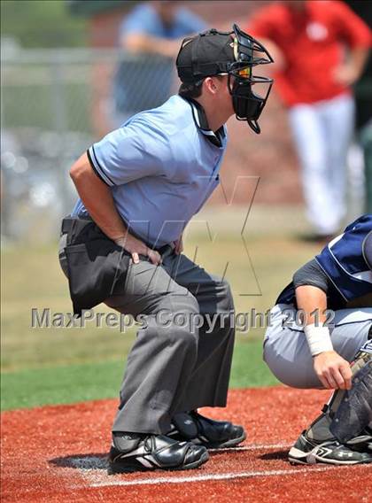 Thumbnail 1 in Bryan vs. Horn (UIL 5A Region 2 Bi-District Playoff) photogallery.