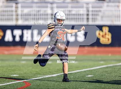 Thumbnail 1 in Servite @ JSerra photogallery.