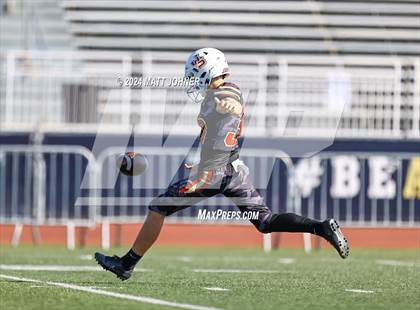 Thumbnail 3 in Servite @ JSerra photogallery.