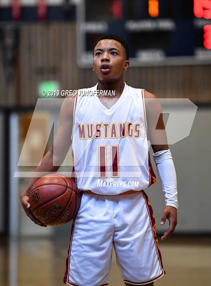 Thumbnail 3 in University vs. Lincoln (Don Bambauer Tournament) photogallery.