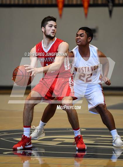 Thumbnail 1 in University vs. Lincoln (Don Bambauer Tournament) photogallery.