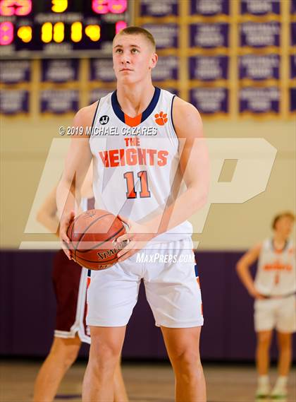 Thumbnail 3 in Brighton vs. Laguna Beach (Torrey Pines Holiday Classic) photogallery.