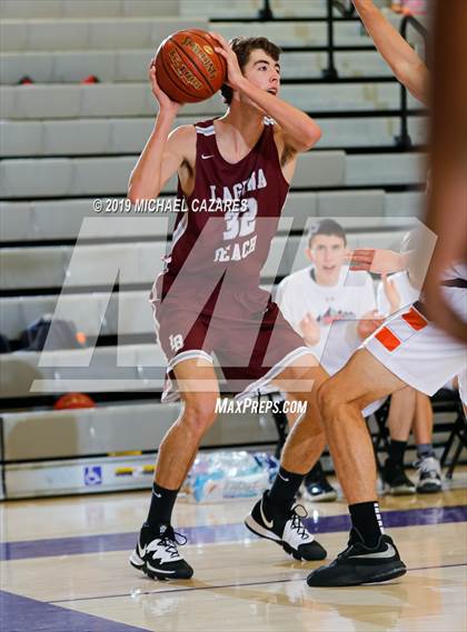Thumbnail 3 in Brighton vs. Laguna Beach (Torrey Pines Holiday Classic) photogallery.