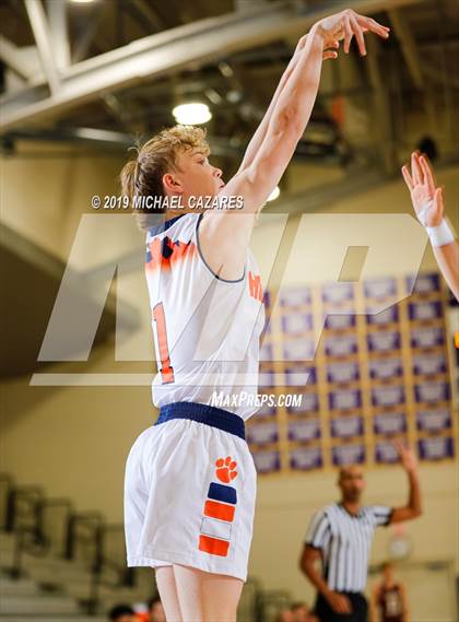 Thumbnail 2 in Brighton vs. Laguna Beach (Torrey Pines Holiday Classic) photogallery.