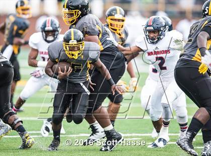 Thumbnail 3 in King vs. Southfield Arts & Tech (Prep Football Classic) photogallery.
