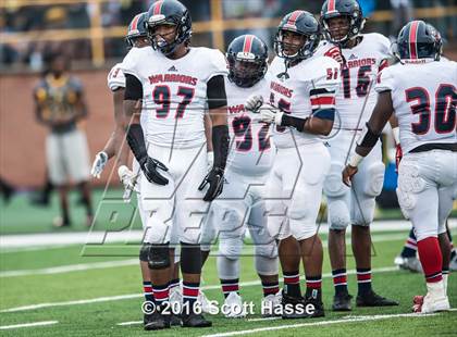 Thumbnail 2 in King vs. Southfield Arts & Tech (Prep Football Classic) photogallery.