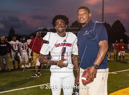 Thumbnail 3 in King vs. Southfield Arts & Tech (Prep Football Classic) photogallery.