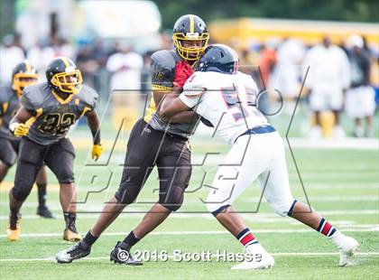 Thumbnail 3 in King vs. Southfield Arts & Tech (Prep Football Classic) photogallery.