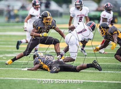 Thumbnail 2 in King vs. Southfield Arts & Tech (Prep Football Classic) photogallery.