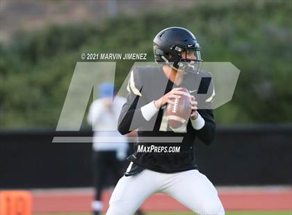 Thumbnail 1 in Oaks Christian vs Calabasas photogallery.