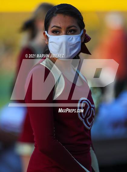 Thumbnail 2 in Oaks Christian vs Calabasas photogallery.