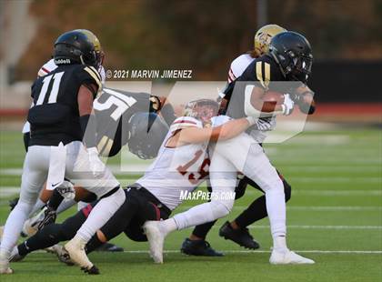 Thumbnail 3 in Oaks Christian vs Calabasas photogallery.