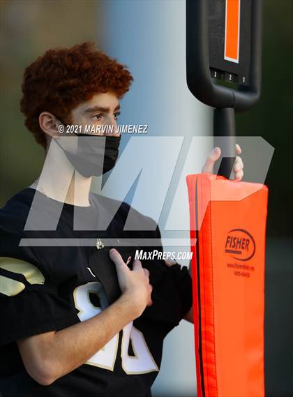 Thumbnail 1 in Oaks Christian vs Calabasas photogallery.