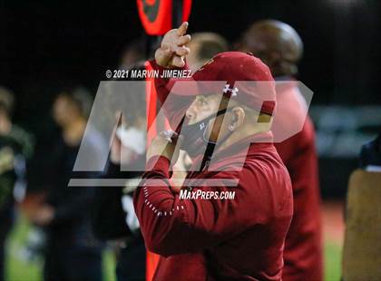 Thumbnail 2 in Oaks Christian vs Calabasas photogallery.