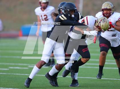Thumbnail 3 in Oaks Christian vs Calabasas photogallery.