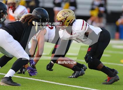 Thumbnail 2 in Oaks Christian vs Calabasas photogallery.