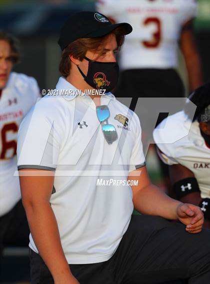 Thumbnail 3 in Oaks Christian vs Calabasas photogallery.
