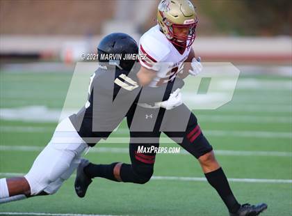 Thumbnail 2 in Oaks Christian vs Calabasas photogallery.