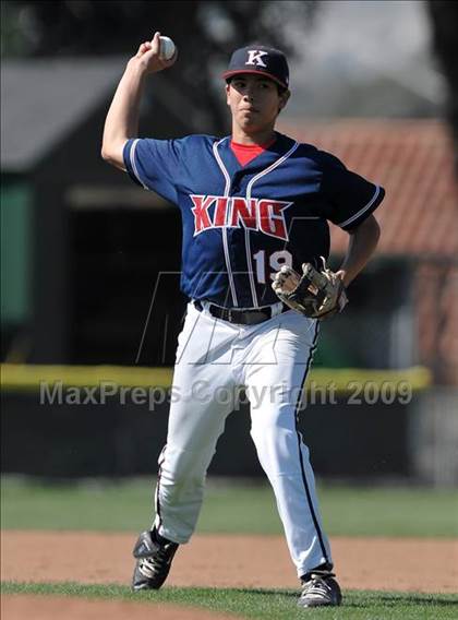 Thumbnail 1 in King vs. Canyon (OC Nissan Select Invitational) photogallery.