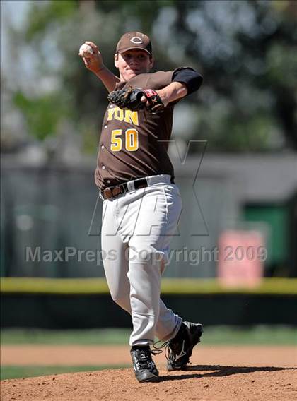Thumbnail 1 in King vs. Canyon (OC Nissan Select Invitational) photogallery.