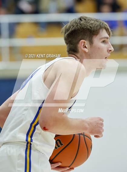 Thumbnail 3 in Carmel vs Homestead (IHSAA 4A Regional SemiFinal) photogallery.